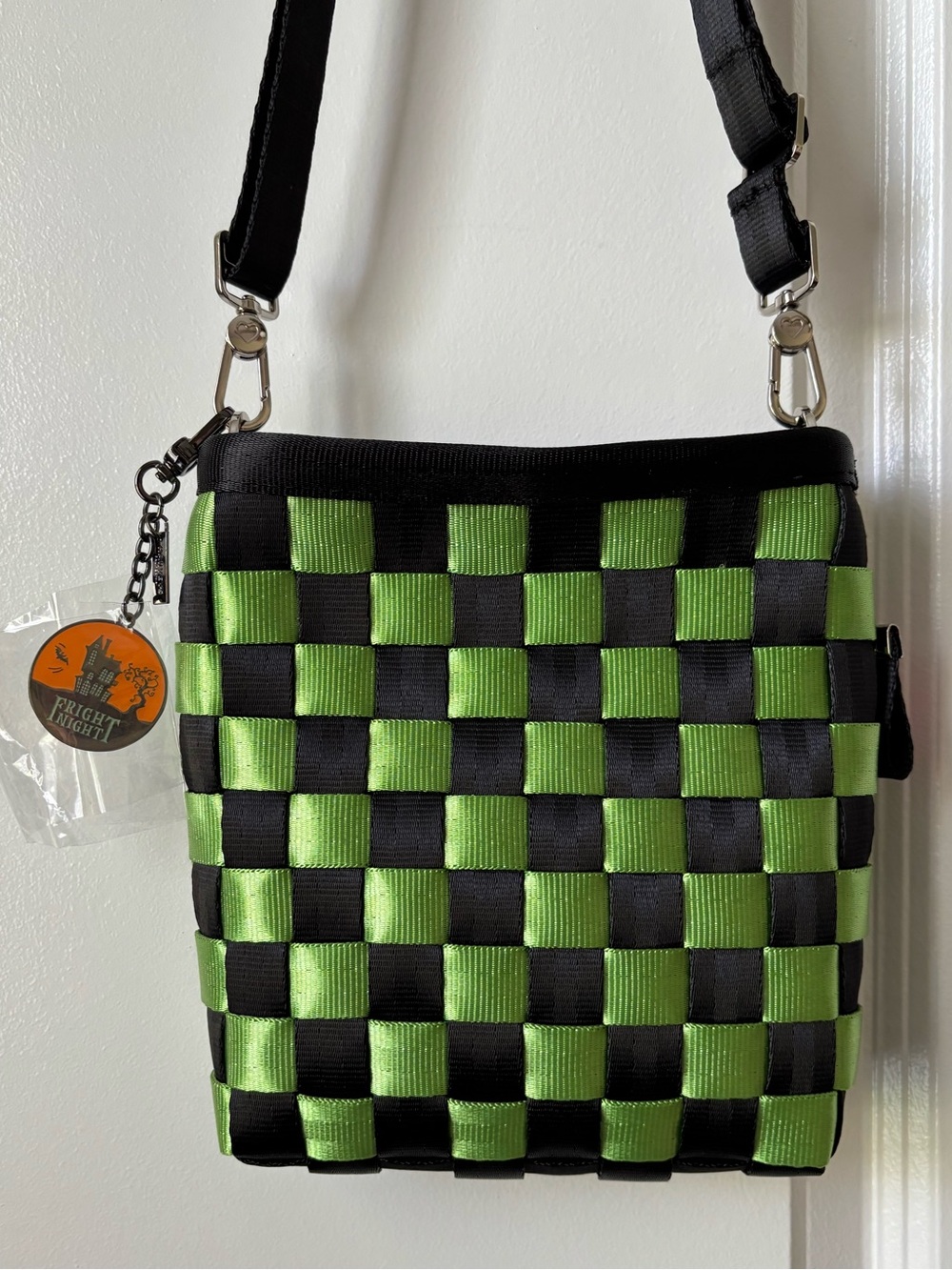 Harveys Madison Messenger Poison Apple Fright Night Crossbody Bag Apple & Black
